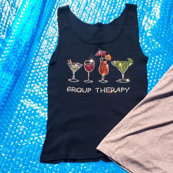 2 tank tops - Picture 9 of 13